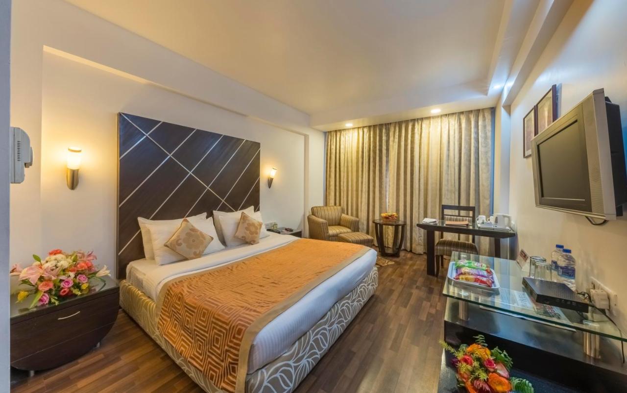 Hotel Hindusthan International, Bhubaneswar Eksteriør billede