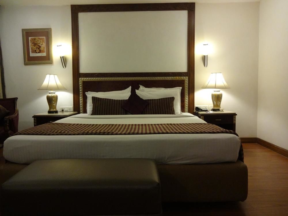 Hotel Hindusthan International, Bhubaneswar Eksteriør billede