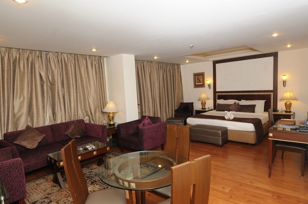 Hotel Hindusthan International, Bhubaneswar Eksteriør billede
